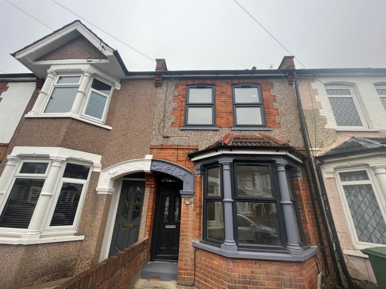 Belgrave Avenue, Watford