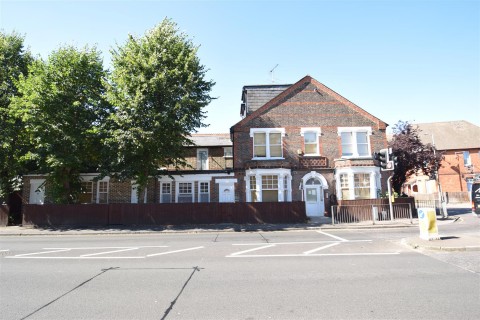 View Full Details for CENTRAL WATFORD