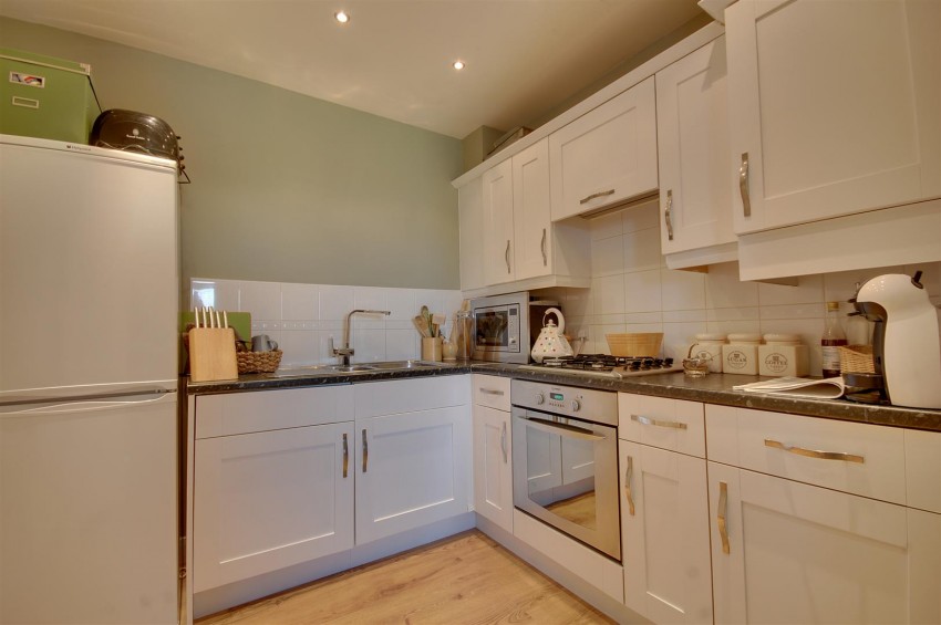 Images for EDISON COURT