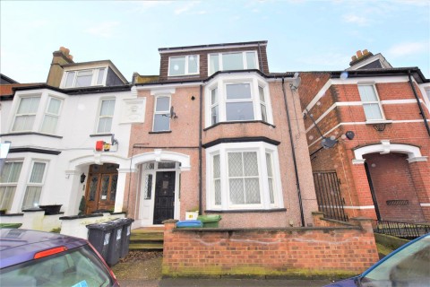 View Full Details for Gladstone Road, Watford