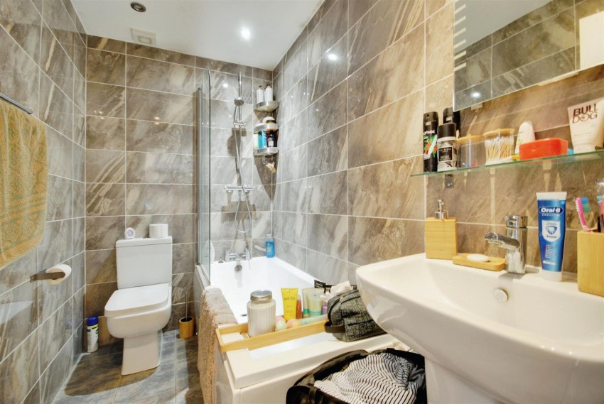 Images for COURT VIEW, Whippendell Road, Watford