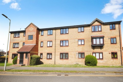 View Full Details for SARK HOUSE, West Watford