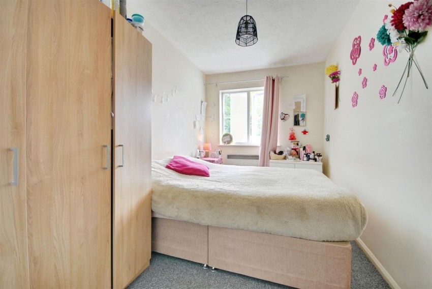 Images for CENTRAL WATFORD