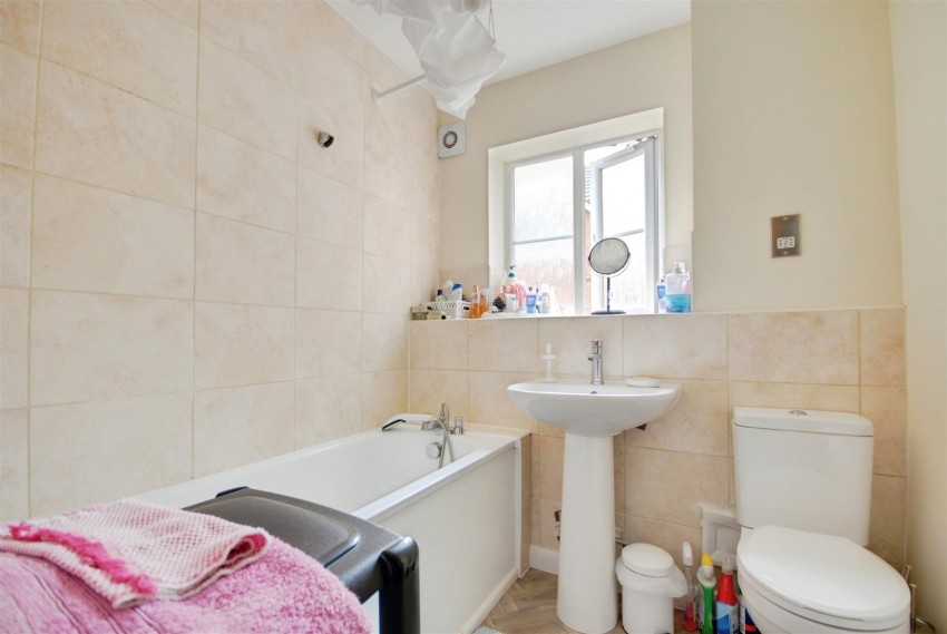 Images for CENTRAL WATFORD