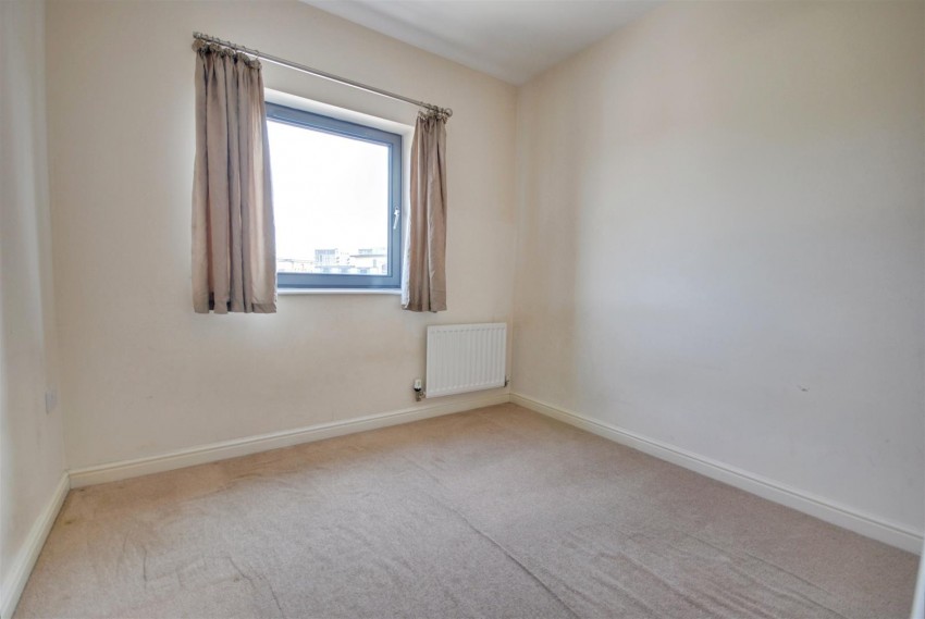 Images for Raven Close, Watford