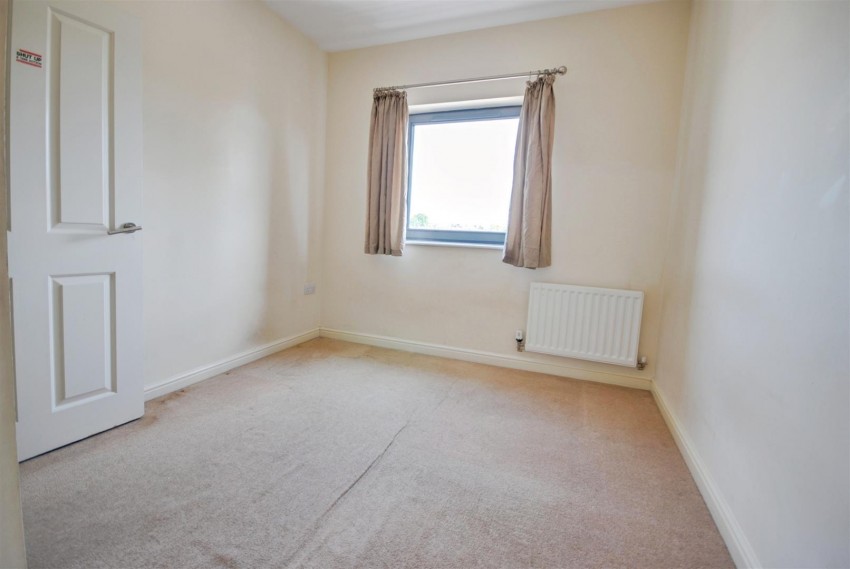 Images for Raven Close, Watford