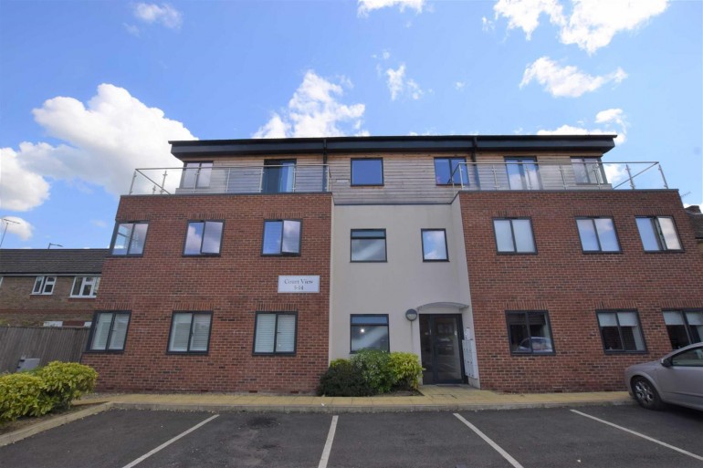 Court View, Watford