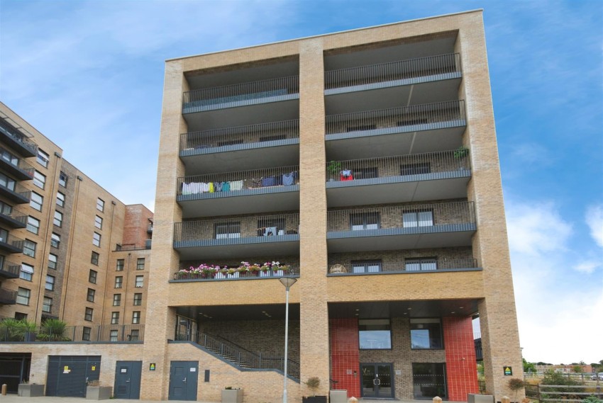 Images for SPRINGWELL APARTMENTS, Watford