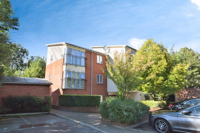 KING GEORGES AVENUE