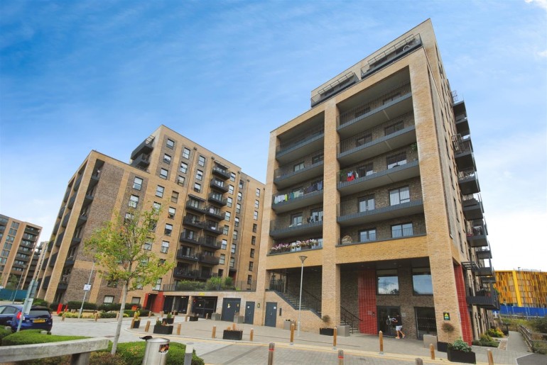Springwell Apartments, Colnebank Drive, Watford