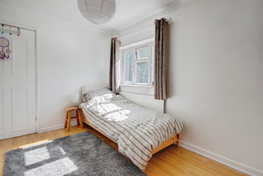 Images for The Queens Drive, Mill End