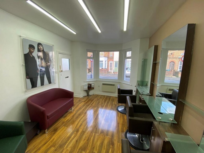 Images for Harwoods Road, Watford