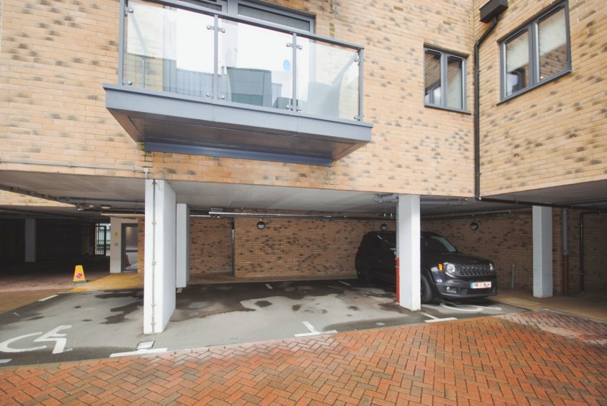Images for HEMINGFORD COURT, Watford
