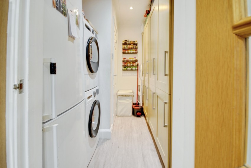 Images for Barton Way, Croxley Green