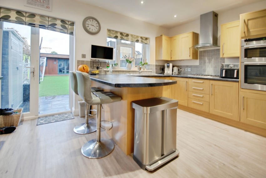 Images for BARTON WAY, Croxley Green