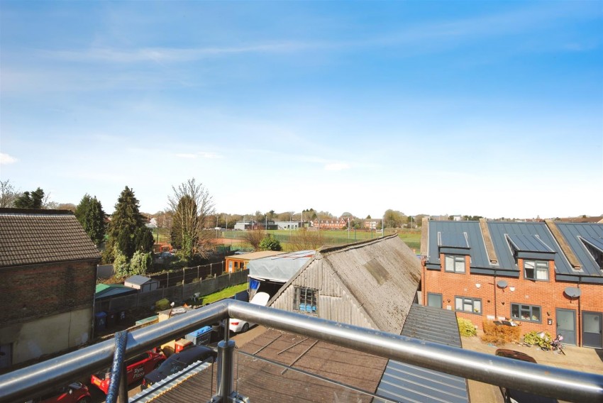 Images for COURT VIEW, Whippendell Road, Watford