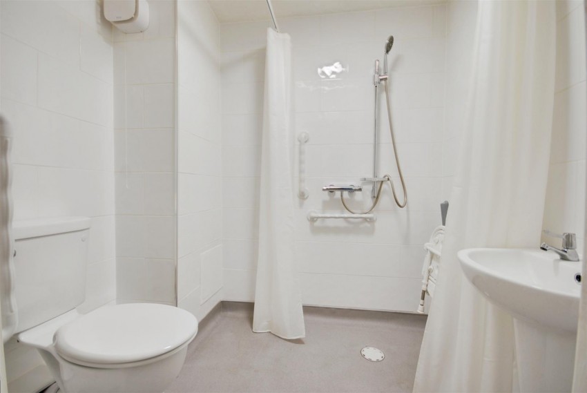 Images for 244-248 Lower High Street, Watford