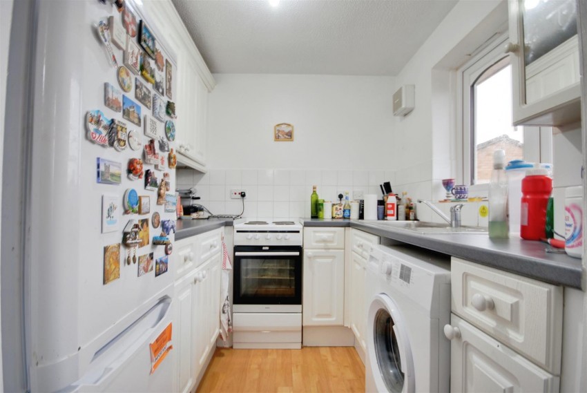 Images for CHISWELL COURT, REDUCED & CHAIN FREE