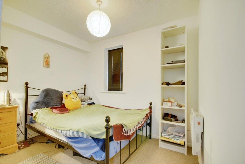 Images for CHISWELL COURT, REDUCED & CHAIN FREE