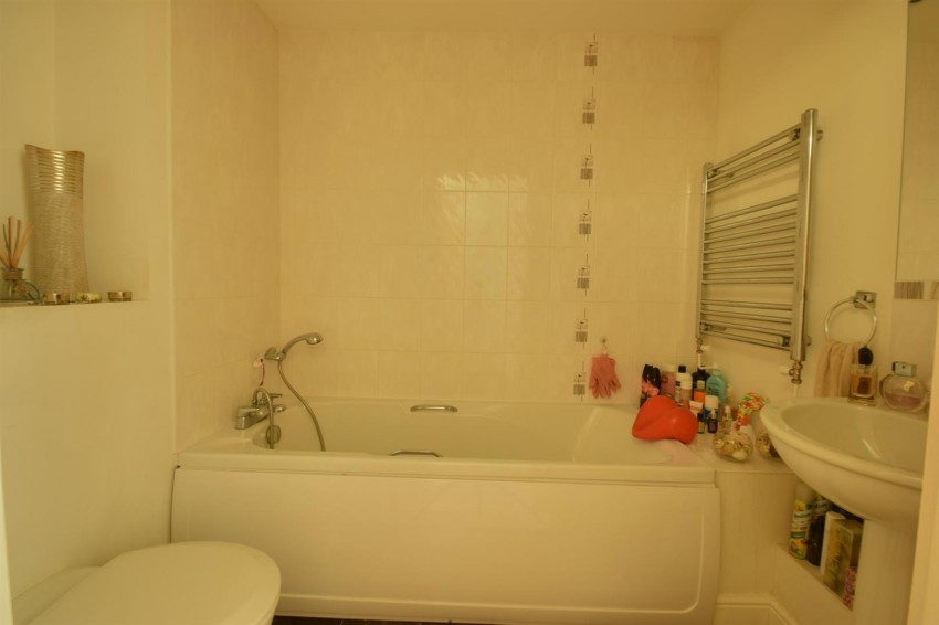 Images for Canal View, Lawn Lane