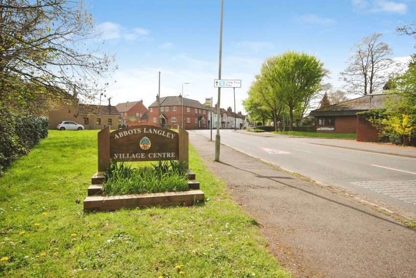 Images for The Grange, Abbots Langley