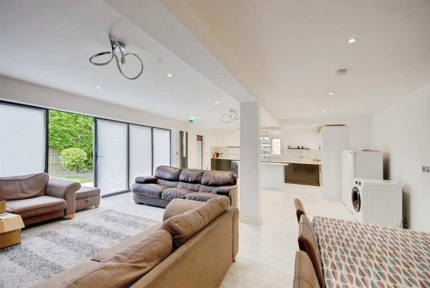 Images for Duncan Way, Bushey