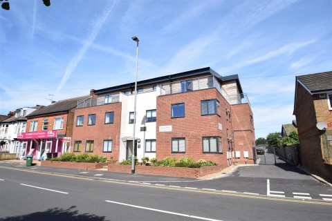 View Full Details for Court View, Watford