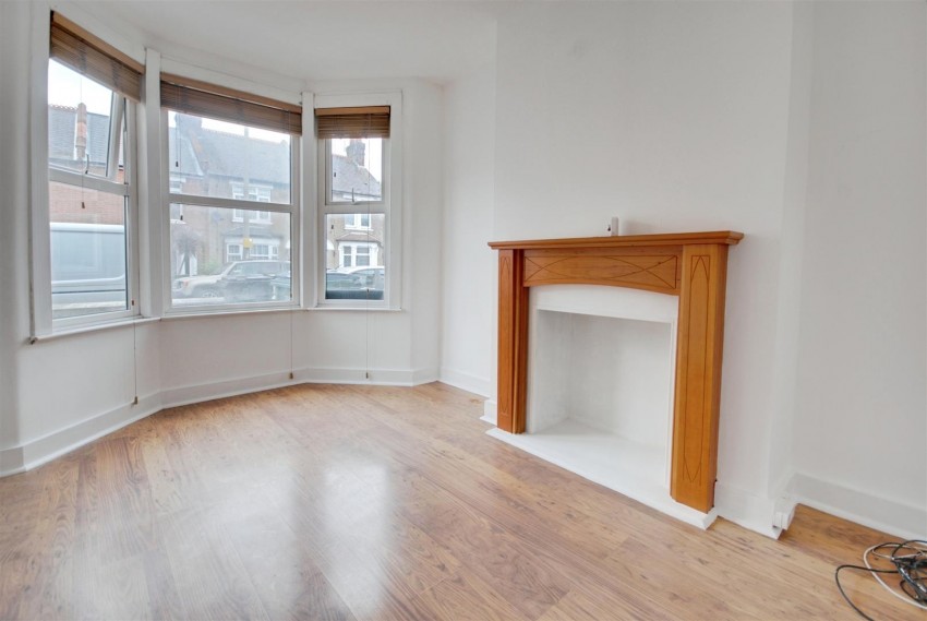 Images for WHIPPENDELL ROAD