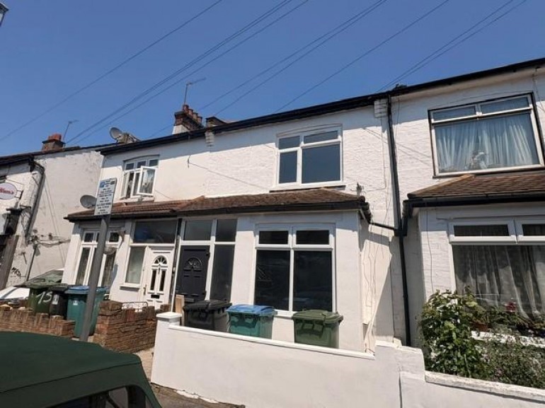 Harwoods Road, Watford