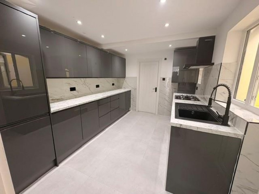 Images for Harwoods Road, Watford