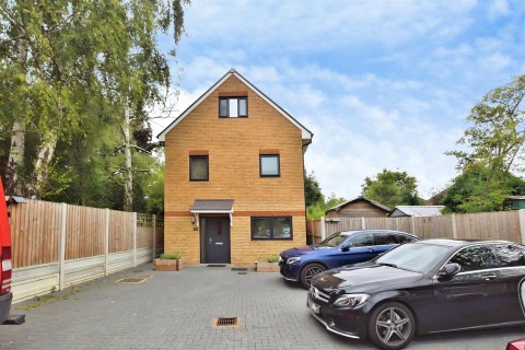 View Full Details for Bushey High Street, Watford